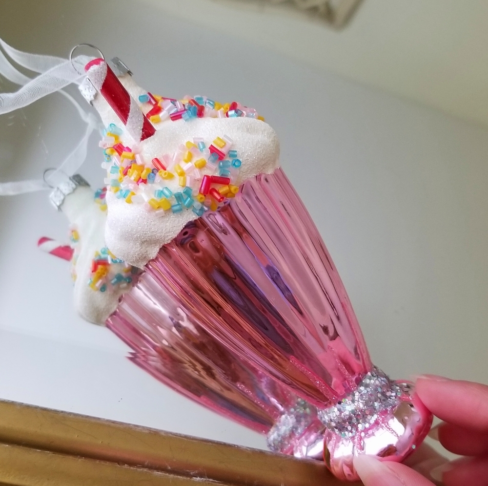 ❗Anthropologie Metallic Pink and Silver Ice Cream Sundae Ornament❗